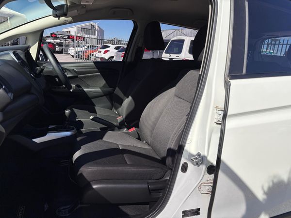2021-Honda-WR-V-12-Comfort image:16