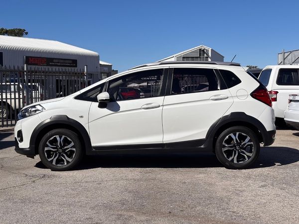 2021-Honda-WR-V-12-Comfort image:8