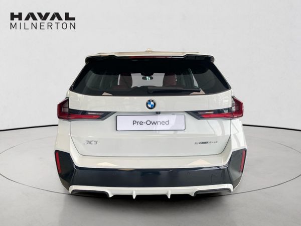 2025-BMW-X1-sDrive18i-M-Sport image:4