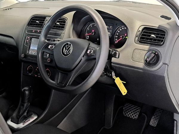 2023-Volkswagen-Polo-Vivo-16-Comfortline-Auto-5-dr image:13