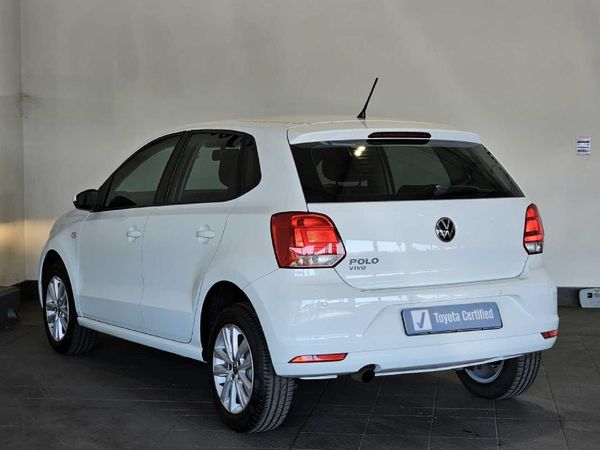 2023-Volkswagen-Polo-Vivo-16-Comfortline-Auto-5-dr image:5