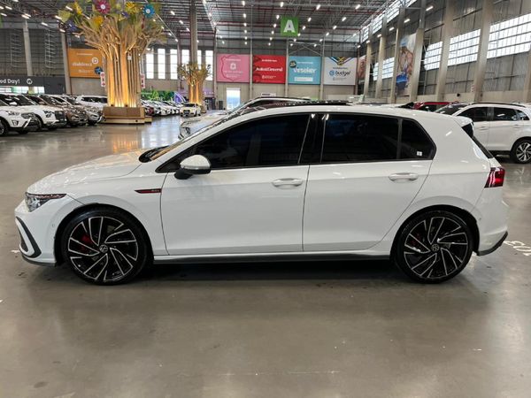 2021-Volkswagen-Golf-8-GTI-20-TSI-Auto image:5