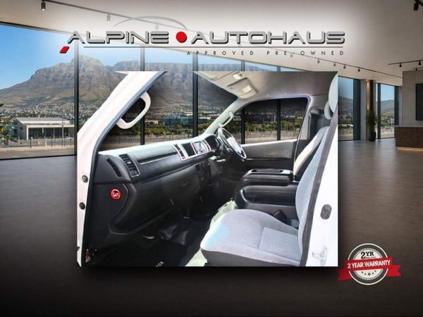 2023-Toyota-Quantum-25-D-4D-14-seat image:5