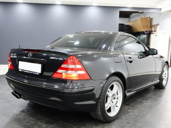 2002-Mercedes-AMG-SLK-32-AMG image:10