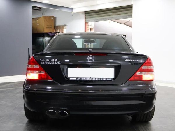 2002-Mercedes-AMG-SLK-32-AMG image:11