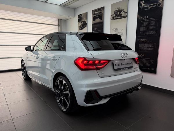 2025-Audi-A1-Sportback-30-TFSI-Black-Edition-S-Tronic image:3