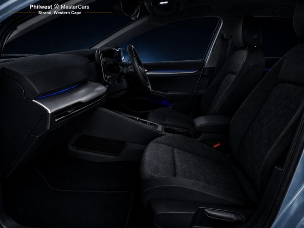 2026-Volkswagen-Golf-14-TSI-Life-Auto-110kw image:15