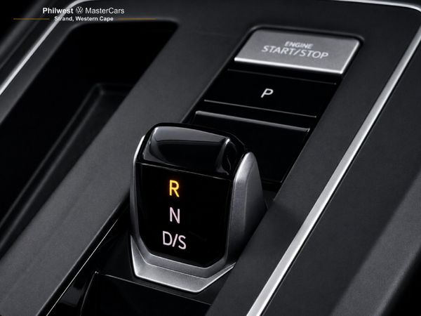 2026-Volkswagen-Golf-14-TSI-Life-Auto-110kw image:28