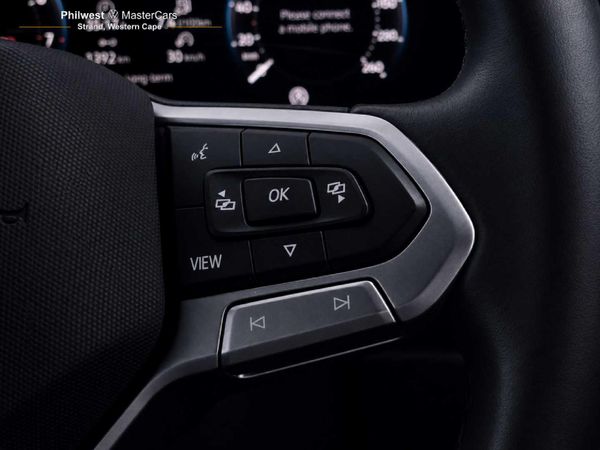 2026-Volkswagen-Golf-14-TSI-Life-Auto-110kw image:32