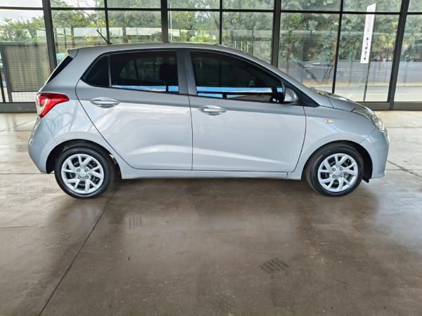 2020-Hyundai-Grand-i10-10-Motion-Auto image:1