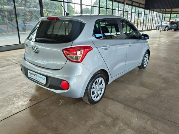 2020-Hyundai-Grand-i10-10-Motion-Auto image:5
