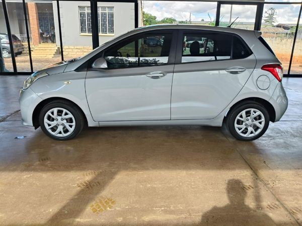 2020-Hyundai-Grand-i10-10-Motion-Auto image:7