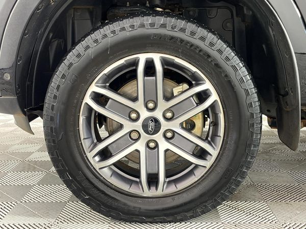 2023-Ford-Everest-30D-V6-Platinum-AWD-Auto image:5
