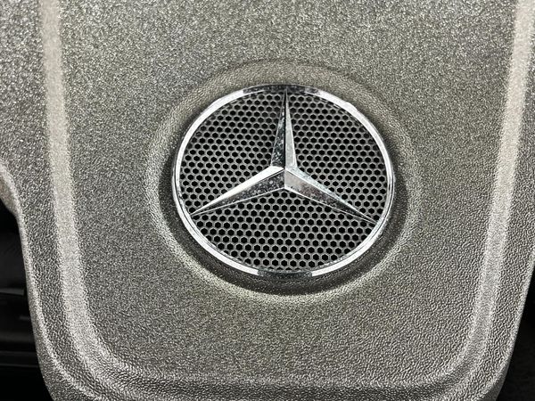 2013-Mercedes-AMG-C-Class-C63-AMG-Coupe image:10