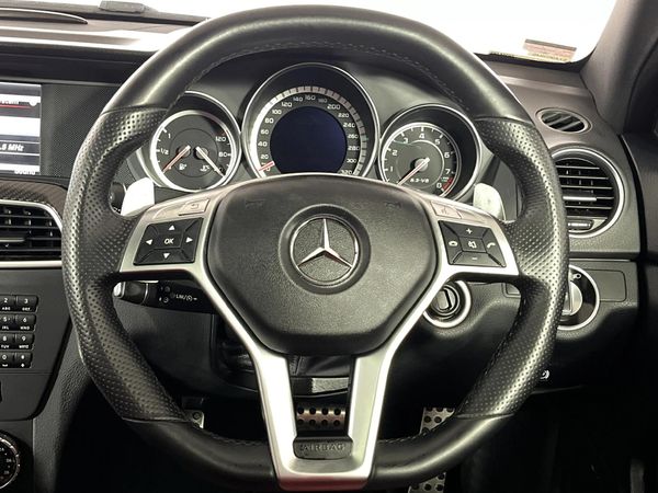 2013-Mercedes-AMG-C-Class-C63-AMG-Coupe image:11