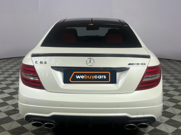 2013-Mercedes-AMG-C-Class-C63-AMG-Coupe image:17