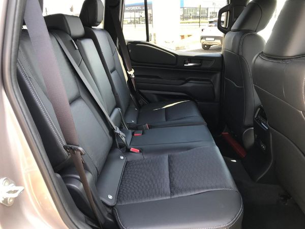 2026-Toyota-Land-Cruiser-Prado-TX-28GD-Auto image:8