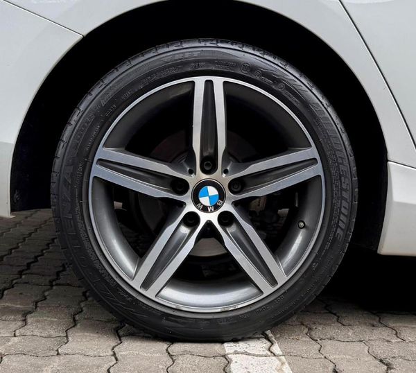 2016-BMW-1-Series-120i-5-dr-Sport-Line-Auto image:10