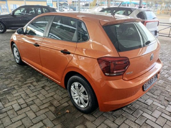 2019-Volkswagen-Polo-10-TSI-Trendline image:4