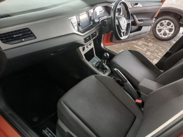2019-Volkswagen-Polo-10-TSI-Trendline image:8