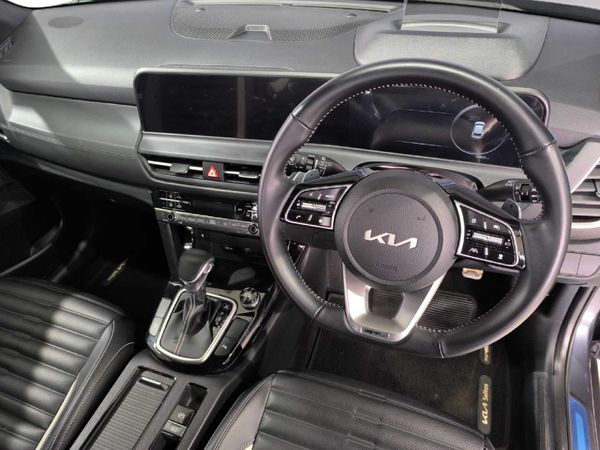 2025-Kia-Seltos-15T-GDI-GT-Line image:12