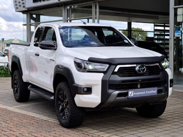 2023-Toyota-Hilux-28-GD-6-Raised-Body-Legend-Extended-Cab image:1