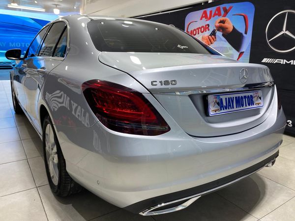 2019-Mercedes-Benz-C-Class-C-180-Auto image:5