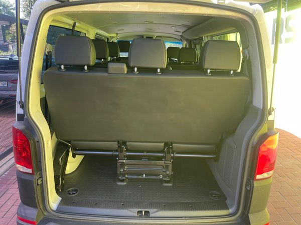 2020-Volkswagen-Transporter-T61-CrewBus-20-TDI-81kW-LWB-10-seat image:14