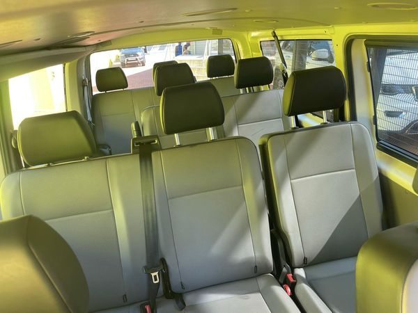 2020-Volkswagen-Transporter-T61-CrewBus-20-TDI-81kW-LWB-10-seat image:7