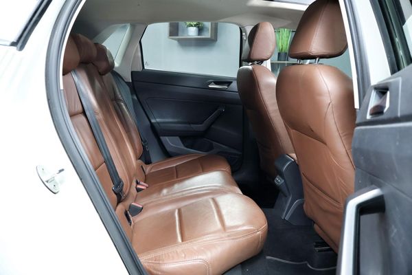 2022-Volkswagen-Polo-10-TSI-Life image:22