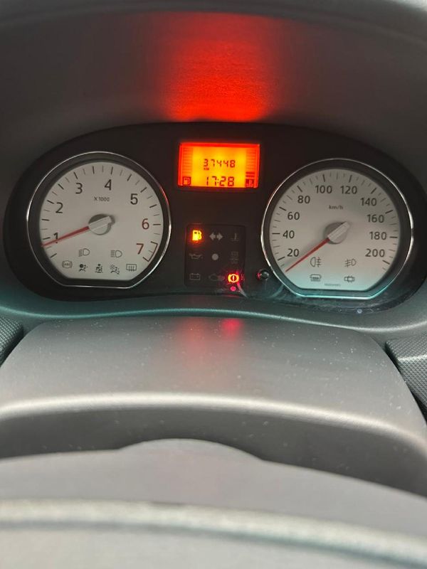 2018-Nissan-NP200-16-AC-Safety-Pack image:20