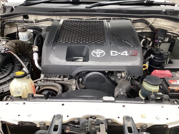 2014-Toyota-Hilux-30-D-4D-Raider-Raised-Body-Auto-Double-Cab image:17