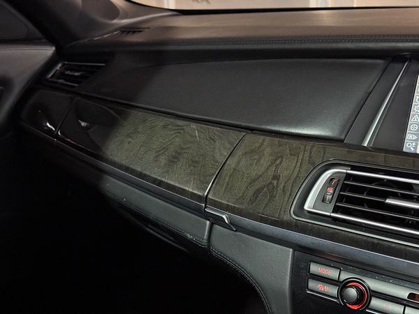2013-BMW-7-Series-760Li-M-Sport image:14