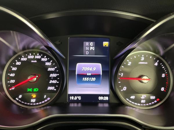 2020-Mercedes-Benz-V-Class-V-250d-Avantgarde-Auto image:2