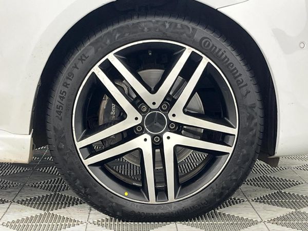 2020-Mercedes-Benz-V-Class-V-250d-Avantgarde-Auto image:5