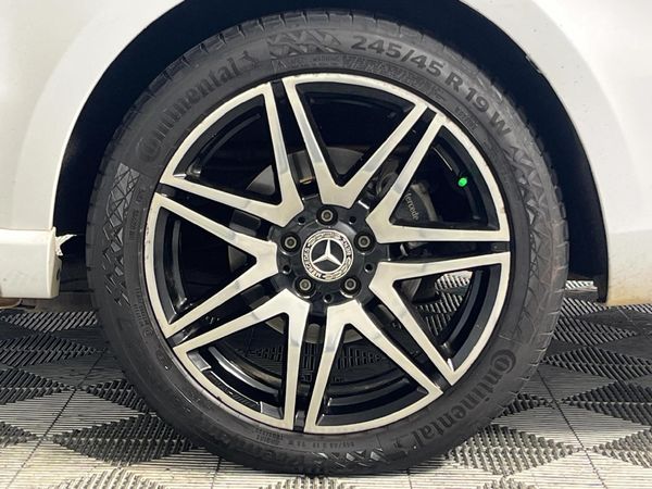 2020-Mercedes-Benz-V-Class-V-250d-Avantgarde-Auto image:6