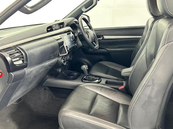 2022-Toyota-Hilux-28-GD-6-Raised-Body-Legend-Auto-Extended-Cab image:7