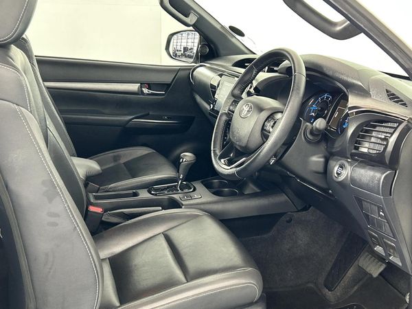 2022-Toyota-Hilux-28-GD-6-Raised-Body-Legend-Auto-Extended-Cab image:8
