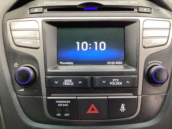 2014-Hyundai-ix35-20-CRDi-Elite image:10