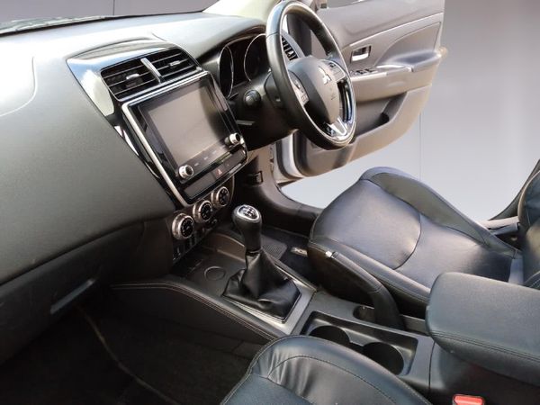 2023-Mitsubishi-ASX-20 image:18