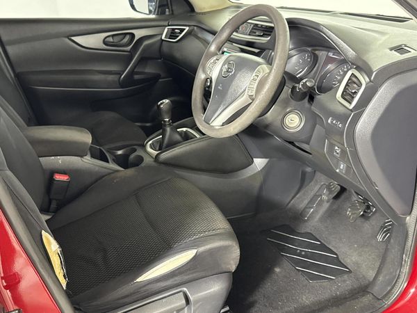 2016-Nissan-Qashqai-12T-Visia image:9