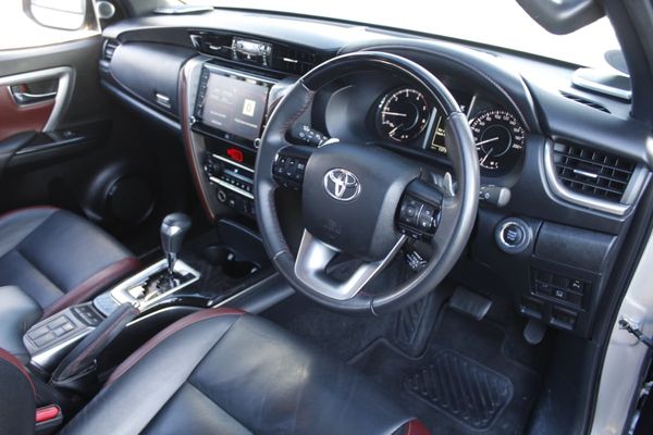 2024-Toyota-Fortuner-28-GD-6-4x4-VX-Auto image:13
