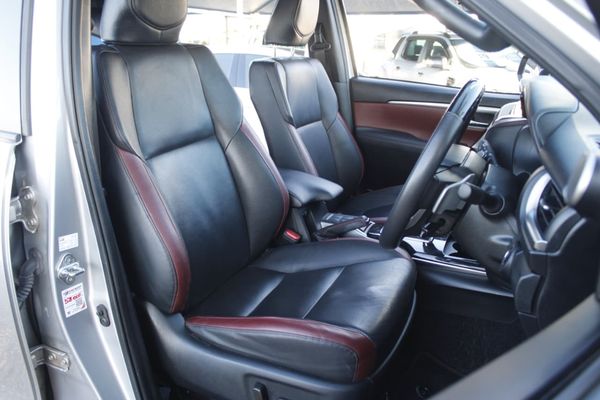 2024-Toyota-Fortuner-28-GD-6-4x4-VX-Auto image:17