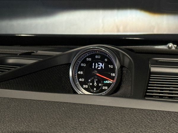 2013-Porsche-Panamera-Diesel-Auto image:16