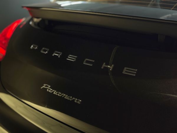2013-Porsche-Panamera-Diesel-Auto image:30
