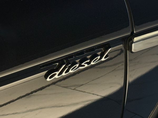 2013-Porsche-Panamera-Diesel-Auto image:6
