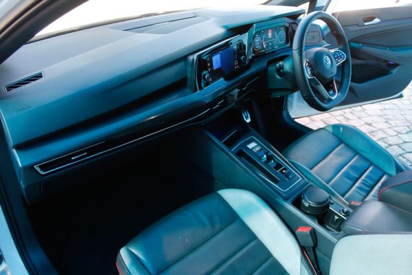 2021-Volkswagen-Golf-8-GTI-20-TSI-Auto image:14