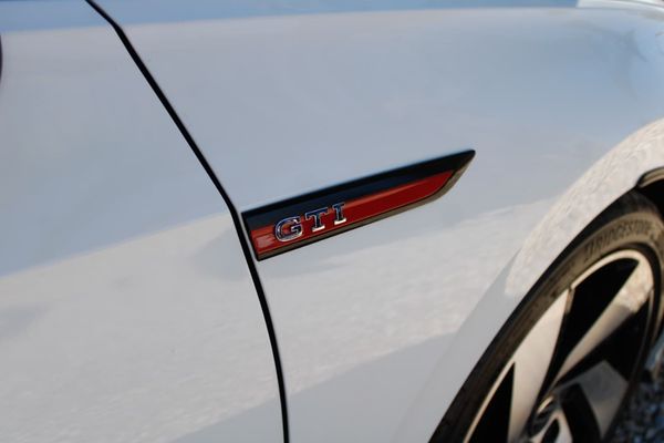 2021-Volkswagen-Golf-8-GTI-20-TSI-Auto image:8