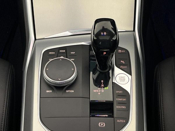 2019-BMW-3-Series-330i image:10