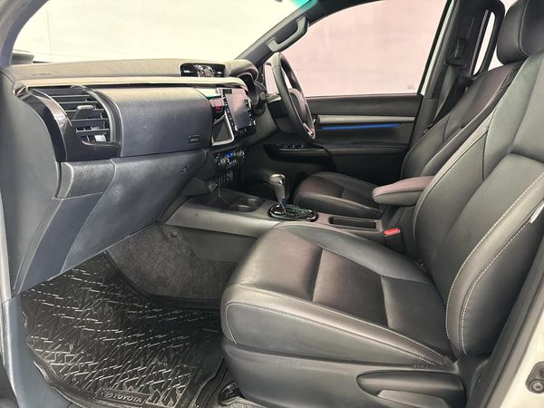 2025-Toyota-Hilux-28-GD-6-Raised-Body-Legend-Auto-Double-Cab image:8